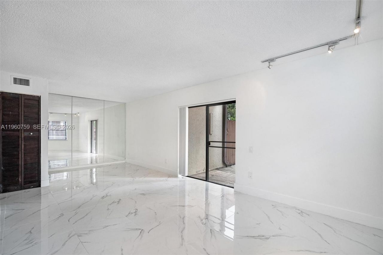 7074 SW 114th Pl, Unit B, Miami, FL 33173 Photo