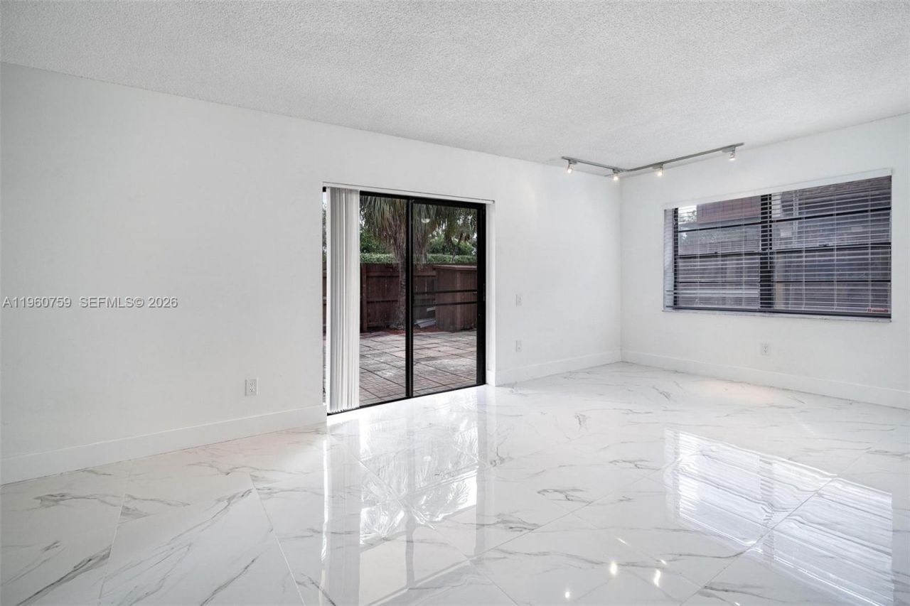 7074 SW 114th Pl, Unit B, Miami, FL 33173 Photo