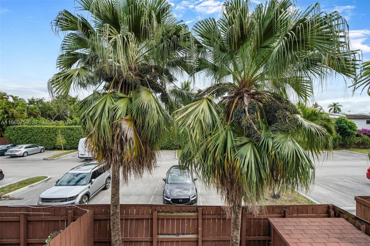 7074 SW 114th Pl, Unit B, Miami, FL 33173 Photo