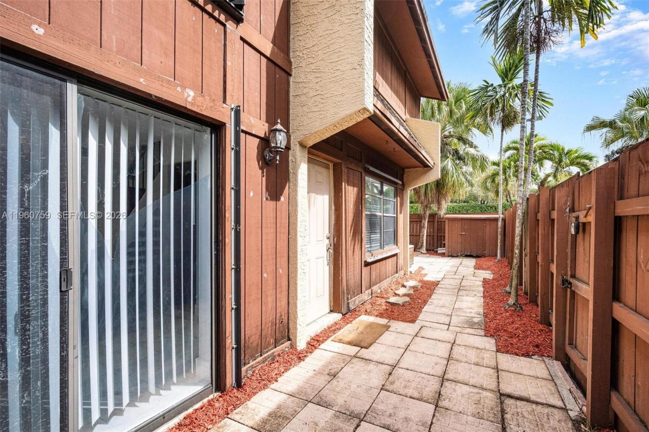 7074 SW 114th Pl, Unit B, Miami, FL 33173 Photo