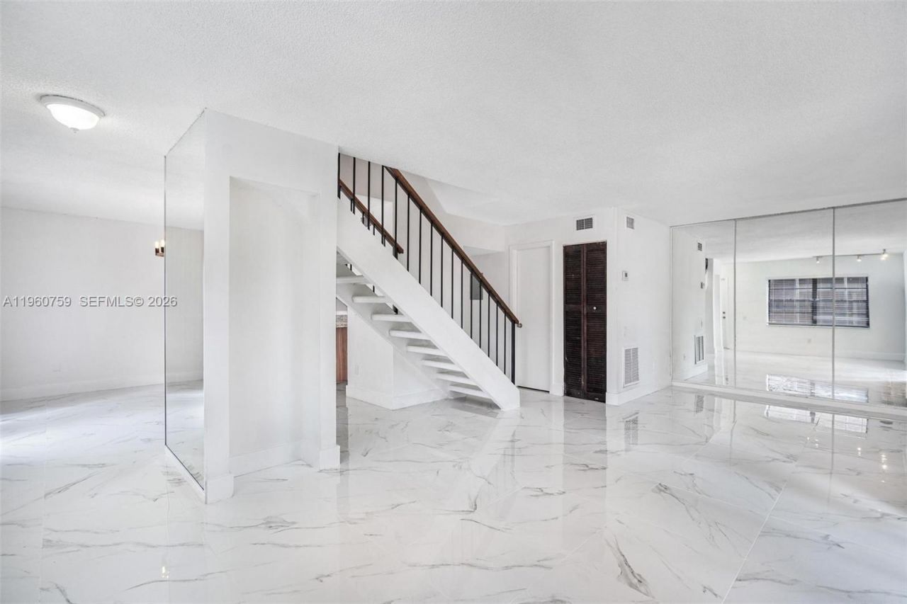 7074 SW 114th Pl, Unit B, Miami, FL 33173 Photo