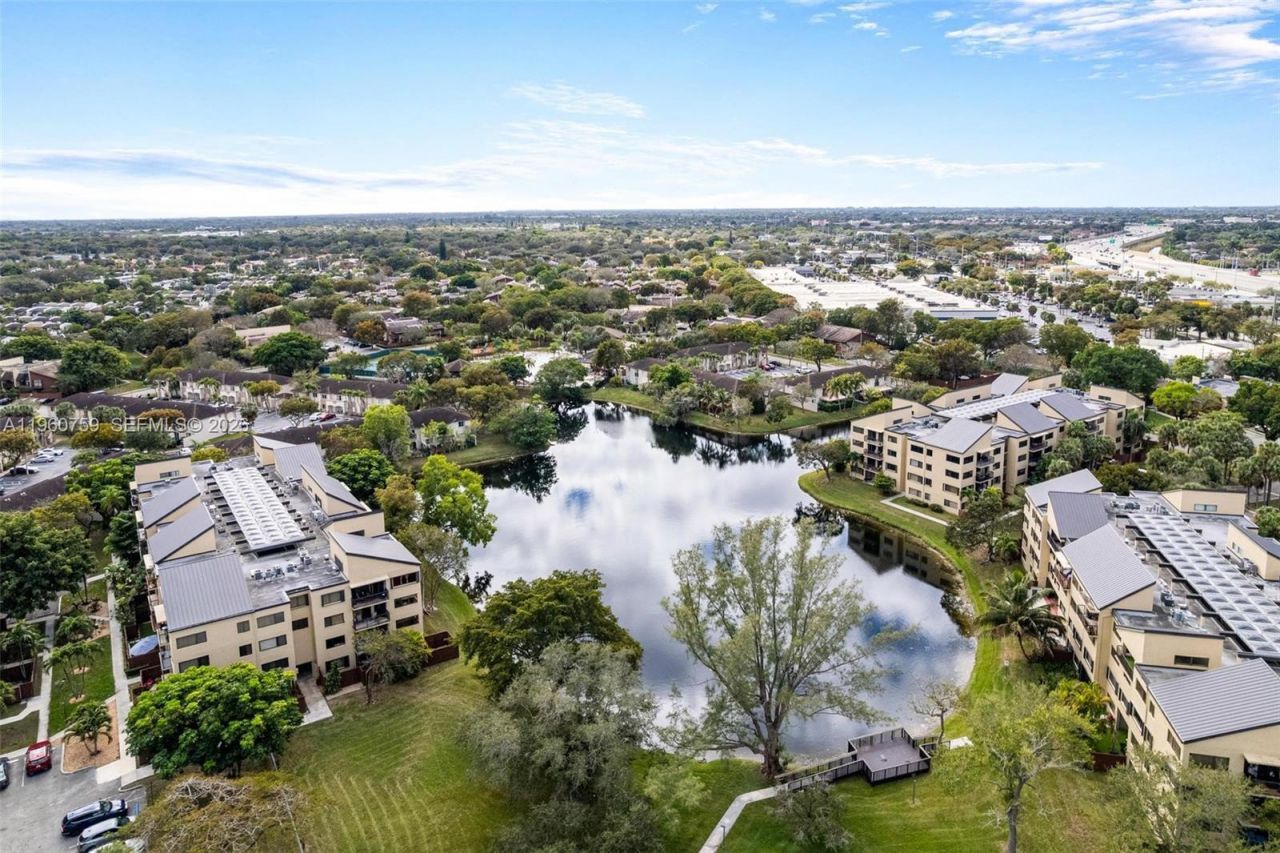 7074 SW 114th Pl, Unit B, Miami, FL 33173 Photo