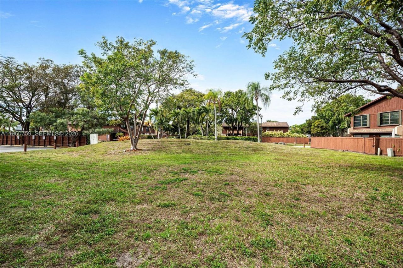 7074 SW 114th Pl, Unit B, Miami, FL 33173 Photo