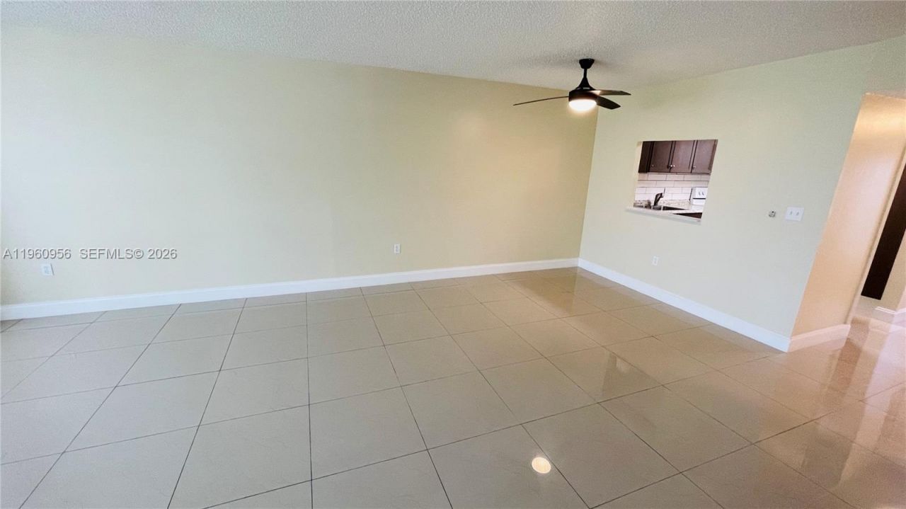 8350 Sands Point Blvd, Unit E204, Tamarac, FL 33321 Photo