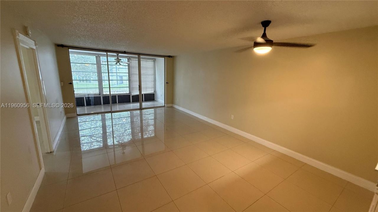 8350 Sands Point Blvd, Unit E204, Tamarac, FL 33321 Photo