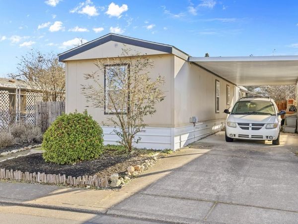 4729 S Pacific Highway, UNIT 4, Phoenix, OR 97535