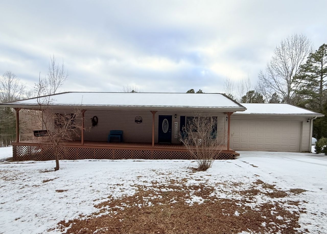 22 Zan Lane, Eddyville, IL 62928 Main Photo