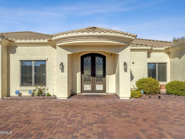 7320 E SWEETWATER Avenue, Scottsdale, AZ 85260
