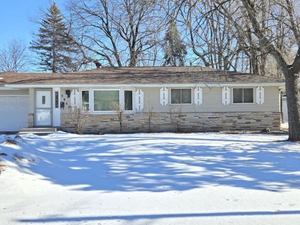 5949 6th Street NE, Fridley, MN 55432