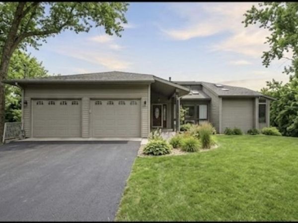 22 Skyline Drive, Portage, IN 46368