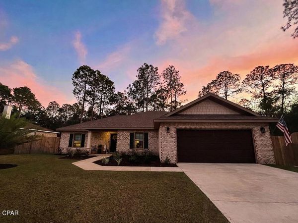 7133 Leisure Street, Navarre, FL 32566