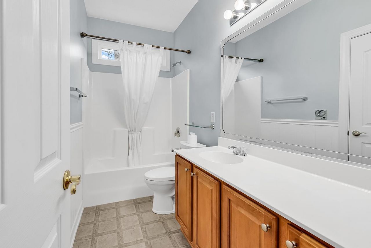 486 Camden Circle Photo 28