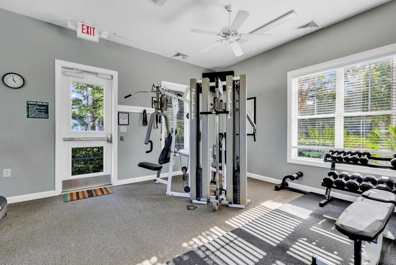 486 Camden Circle Photo 37