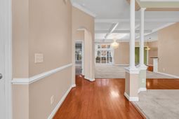 486 Camden Circle photo 4