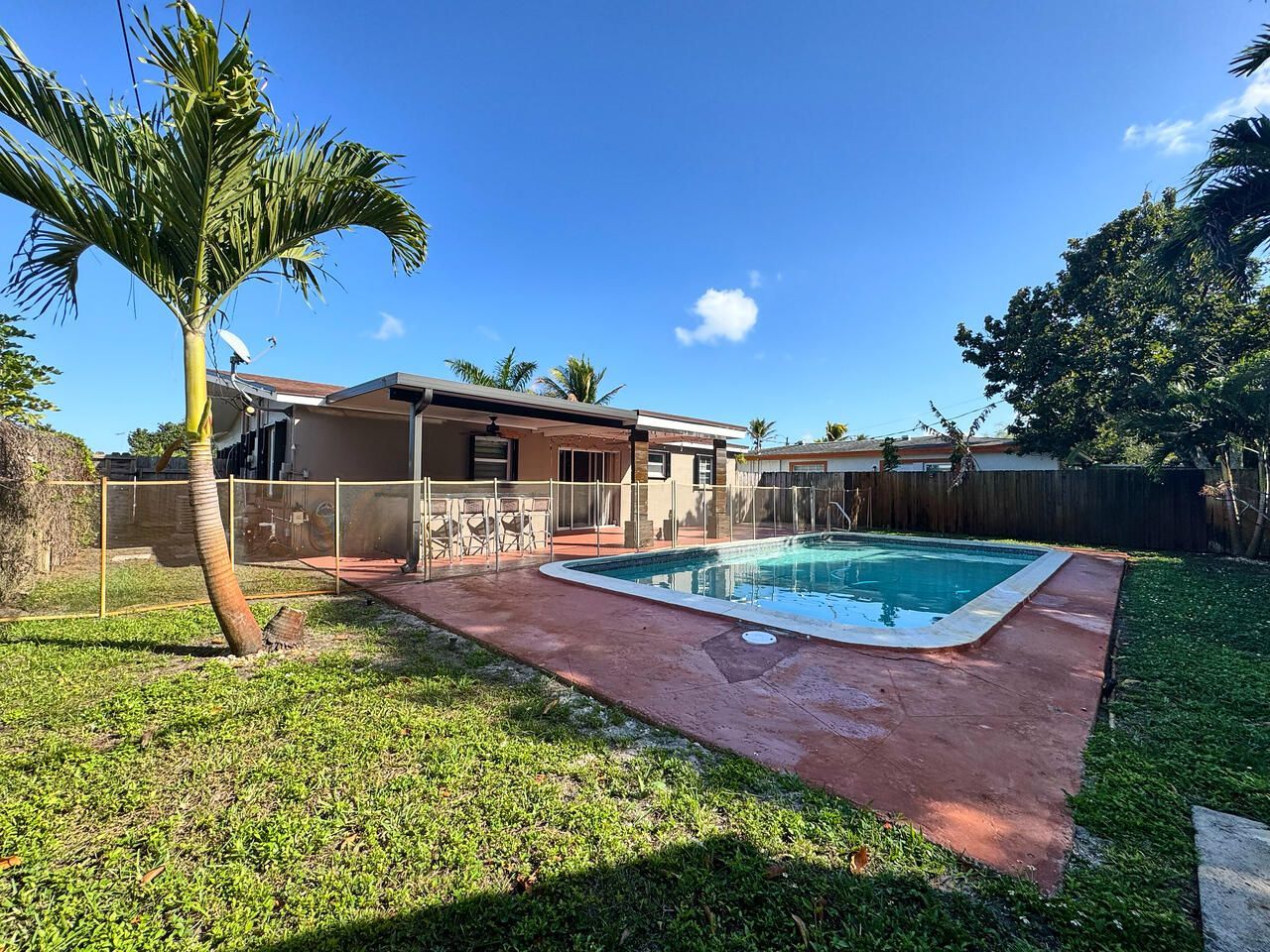 3621 NW 35th Way, Lauderdale Lakes, FL 33309 Photo