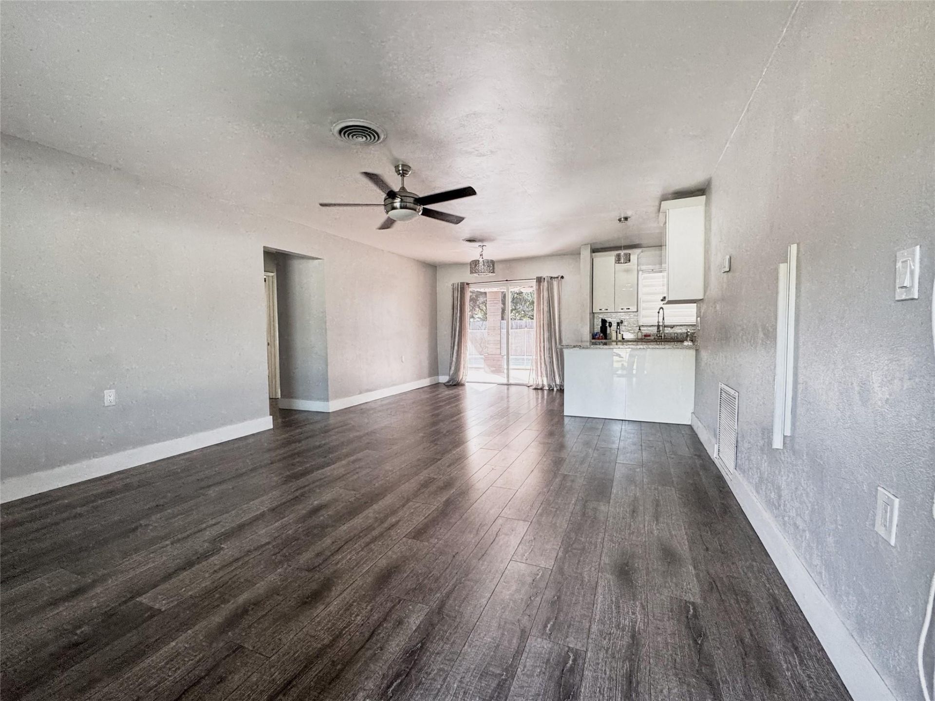 3621 NW 35th Way, Lauderdale Lakes, FL 33309 Photo