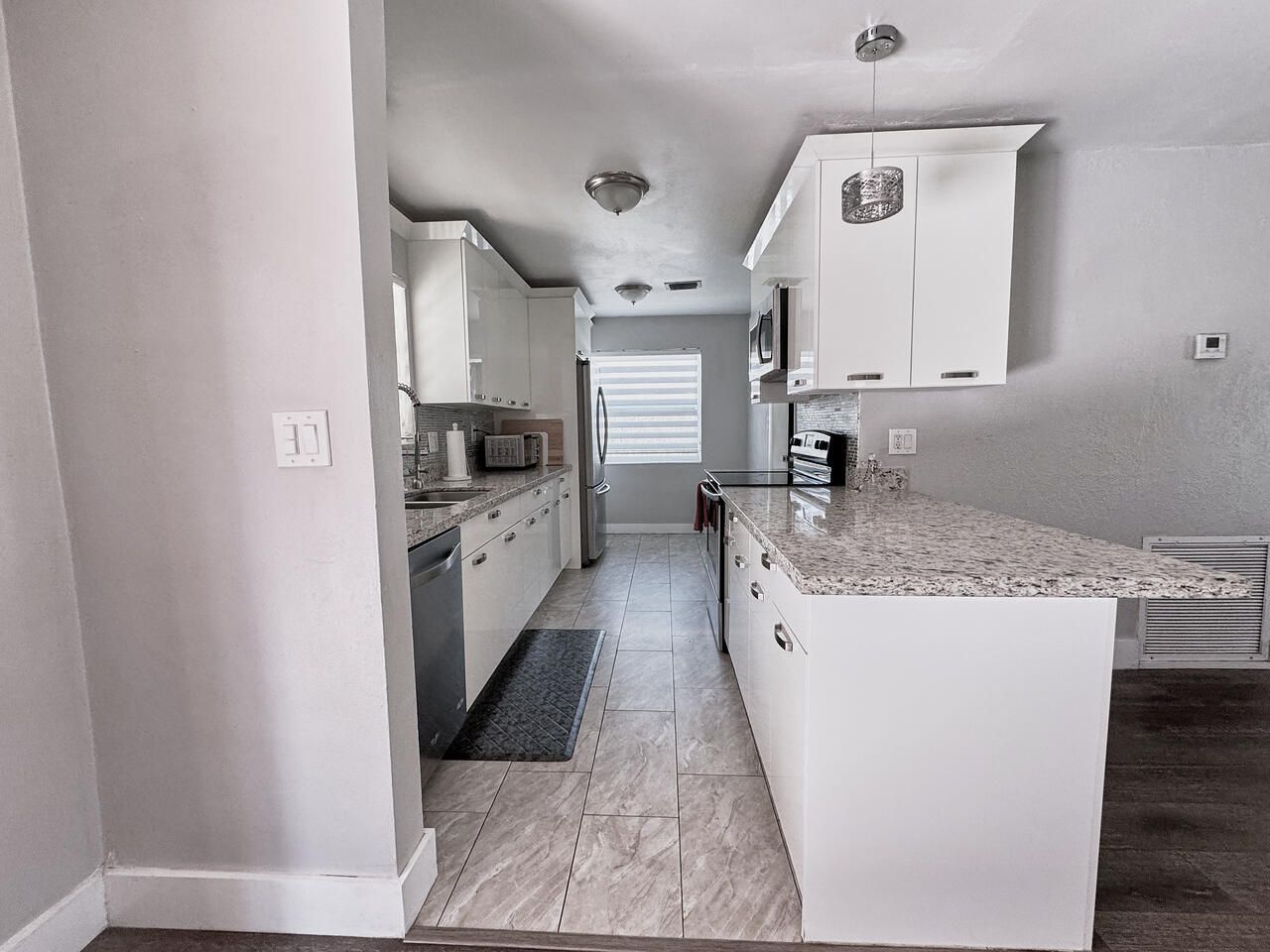 3621 NW 35th Way, Lauderdale Lakes, FL 33309 Photo