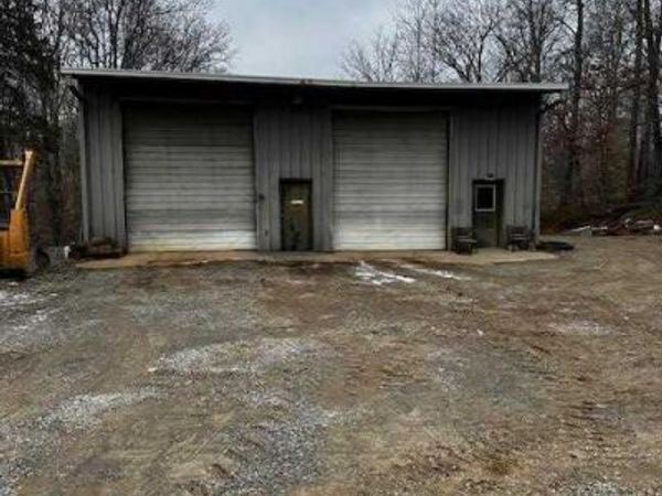 5404 Grundy Quarles Hwy, Bloomington Springs, TN 38545