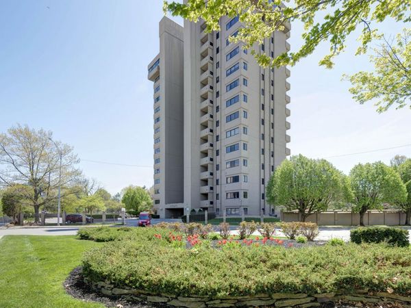 350 S John Q Hammons Parkway, Unit 8-B, Springfield, MO 65806