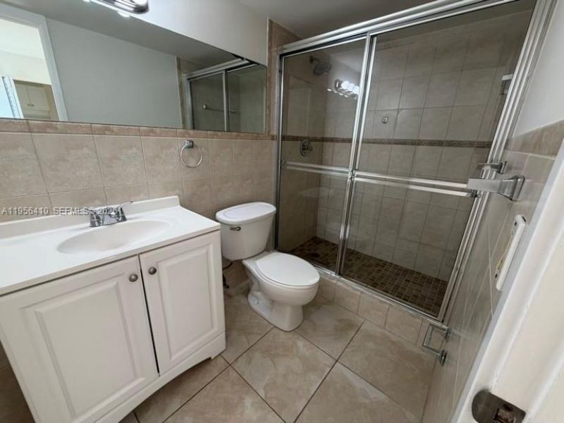 10231 Fontainebleau Blvd , Unit 201, Miami, FL 33172 Photo