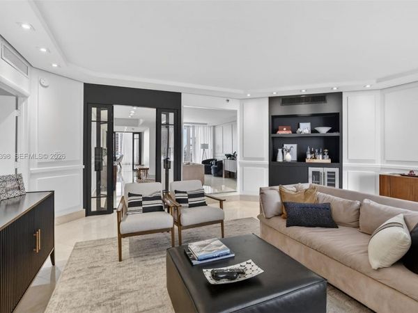7000 Island Blvd, Unit 1109, Aventura, FL 33160