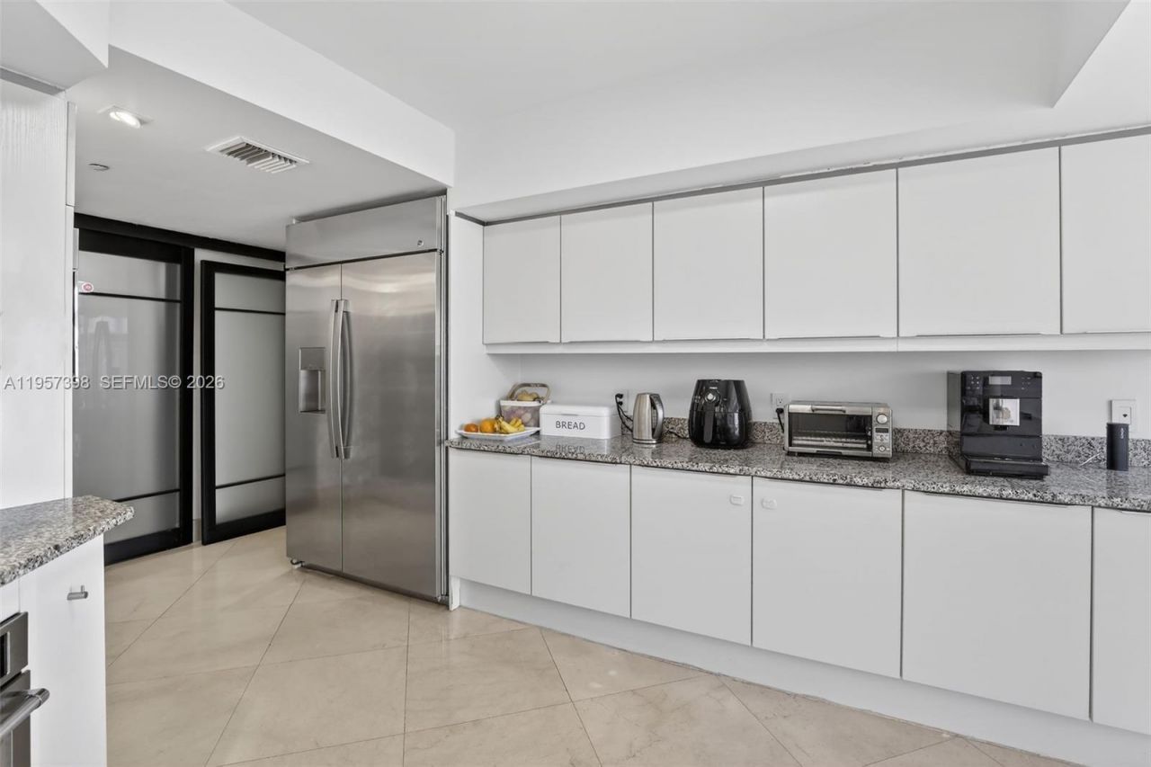 7000 Island Blvd, Unit 1109, Aventura, FL 33160 Photo