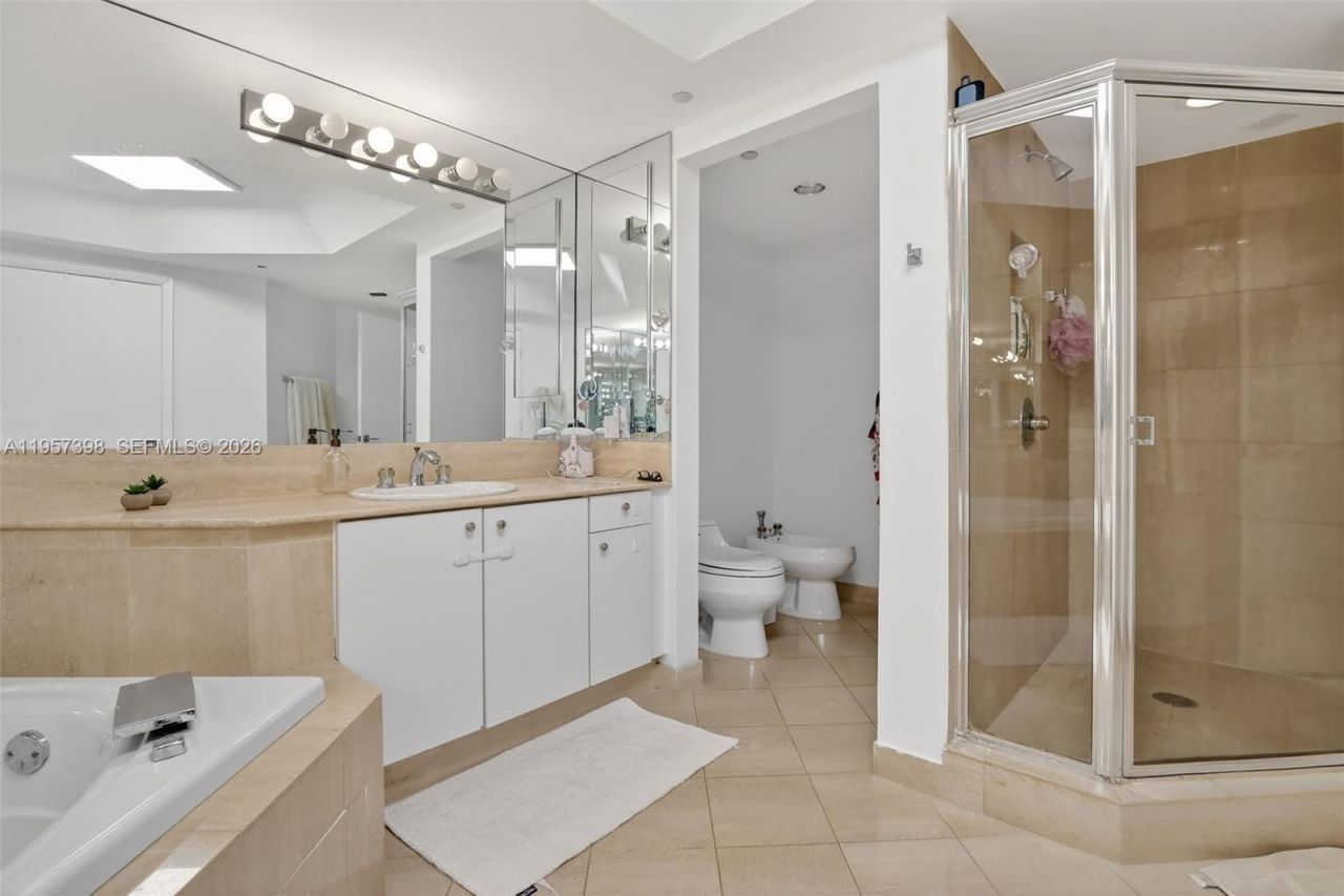 7000 Island Blvd, Unit 1109, Aventura, FL 33160 Photo