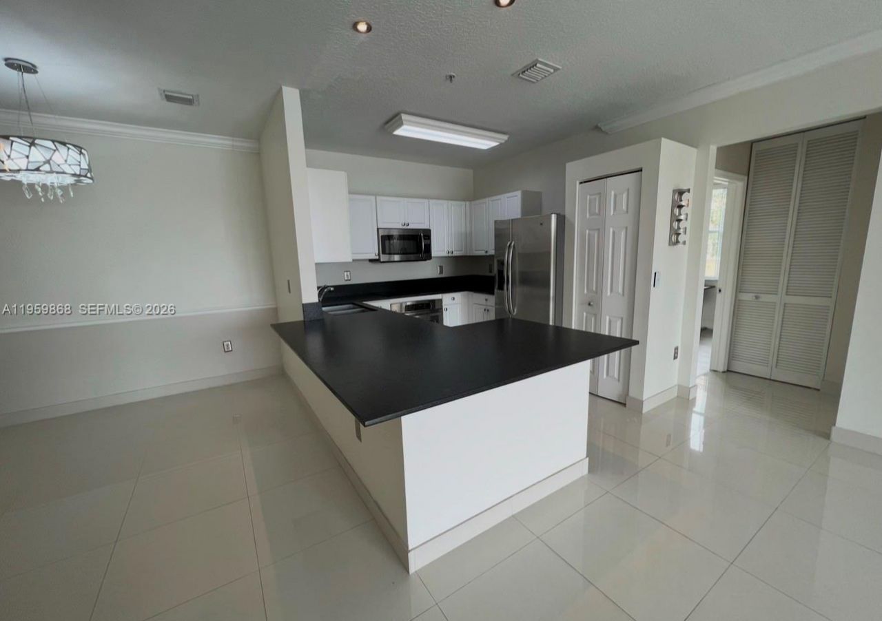 4702 SW 160th Ave, Unit 328, Miramar, FL 33027 Photo