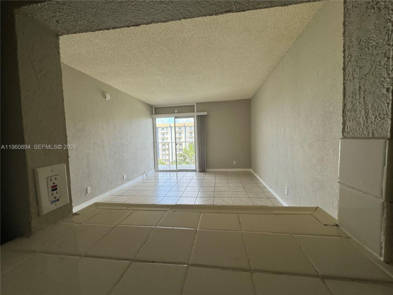 801 NW 47th Ave , Unit 711W, Miami, FL 33126 Photo