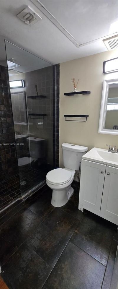 1560 Pennsylvania Ave, Unit 217, Miami Beach, FL 33139 Photo