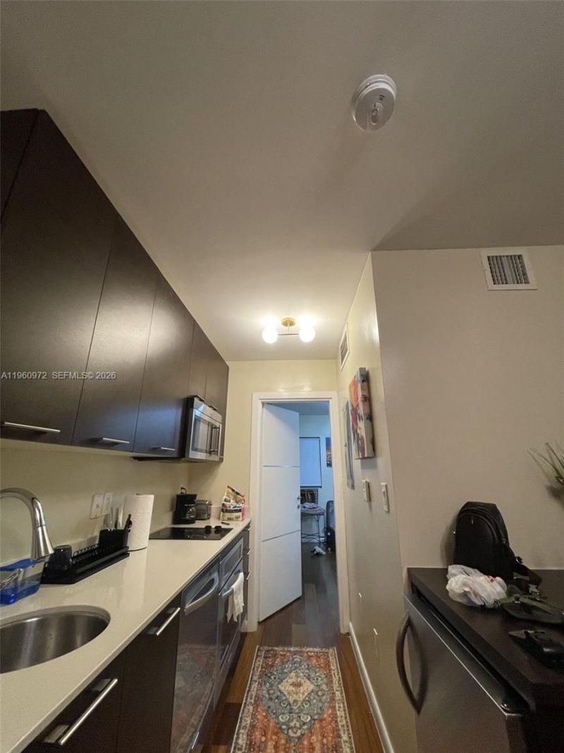 1560 Pennsylvania Ave, Unit 217, Miami Beach, FL 33139 Photo