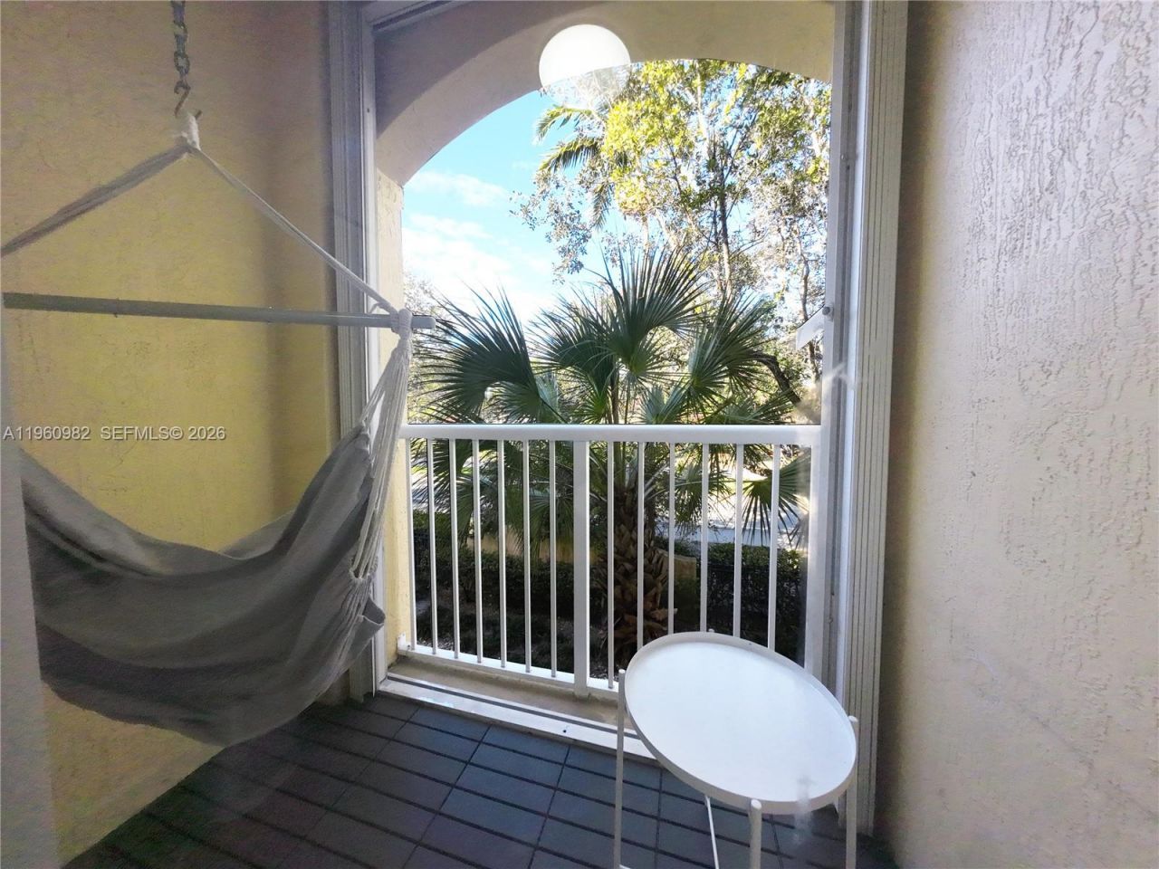 130 Jacaranda Country Club Dr, Unit 203, Plantation, FL 33324 Photo