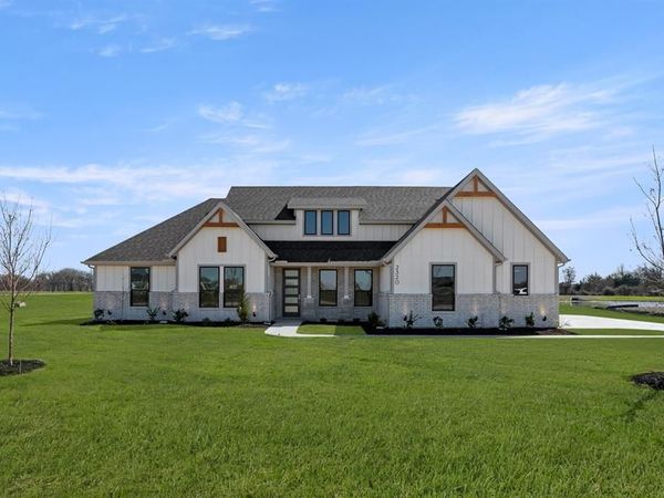 2320 Oak Knoll Drive, Palmer, TX 75152