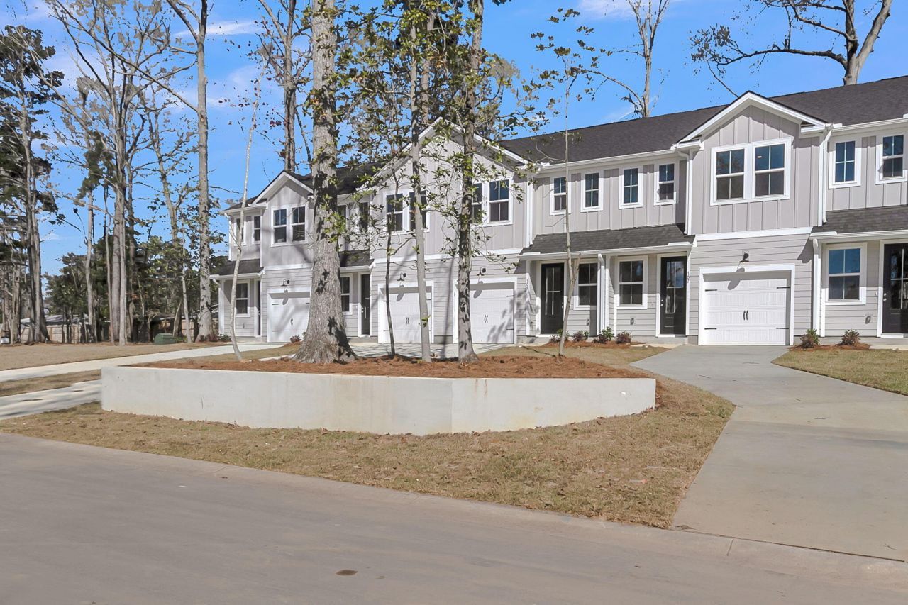 103 Berry Shoals Drive Photo 4