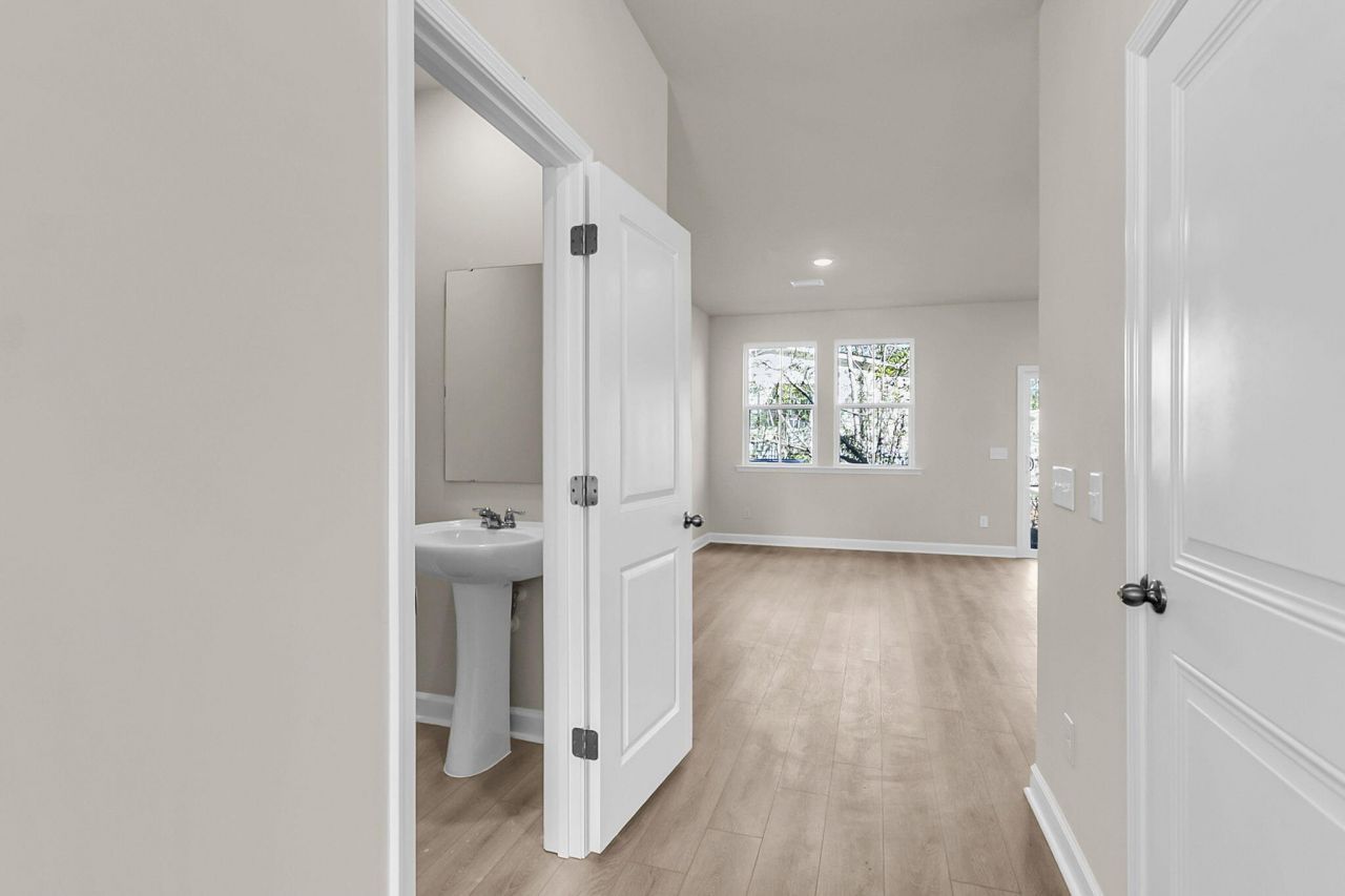 103 Berry Shoals Drive Photo 8