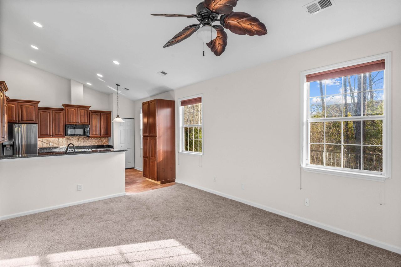 147 Sugar Loaf Ln. Photo 12