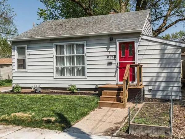 917 3rd Street NE, Rochester, MN 55906