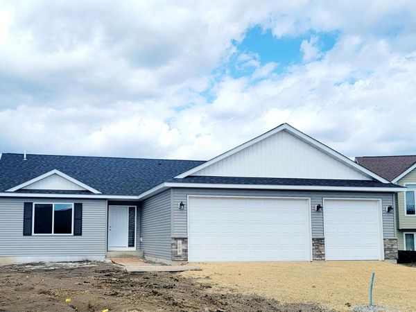 105 Kilkenny Court, Green Isle, MN 55338