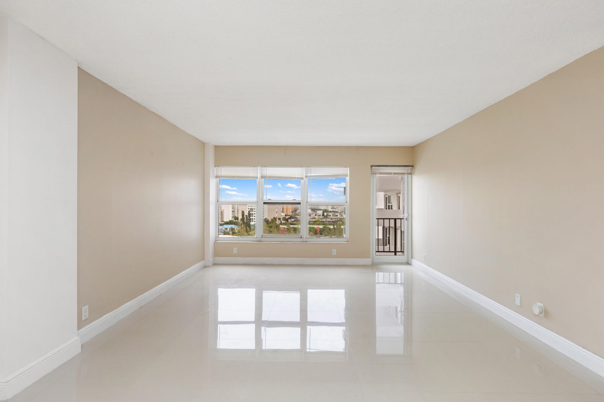 405 N Ocean Boulevard, Unit 1123, Pompano Beach, FL 33062 Photo