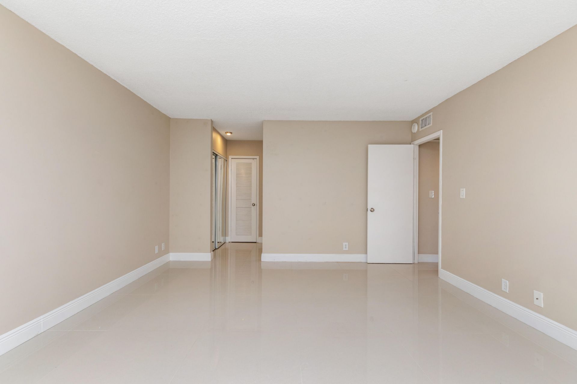405 N Ocean Boulevard, Unit 1123, Pompano Beach, FL 33062 Photo