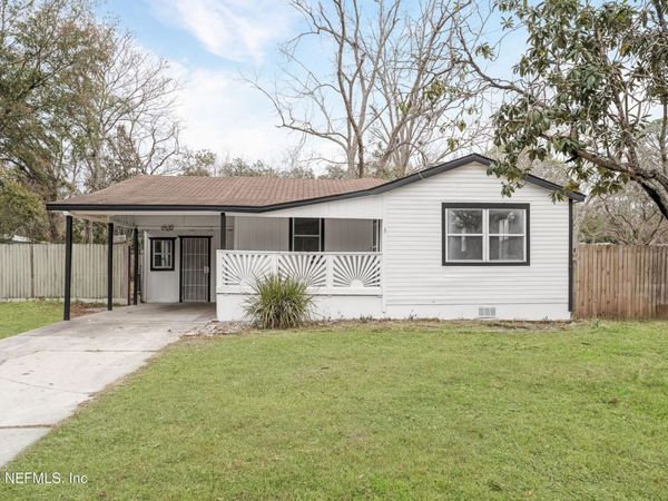 3035 LUCOMA Drive, Jacksonville, FL 32254