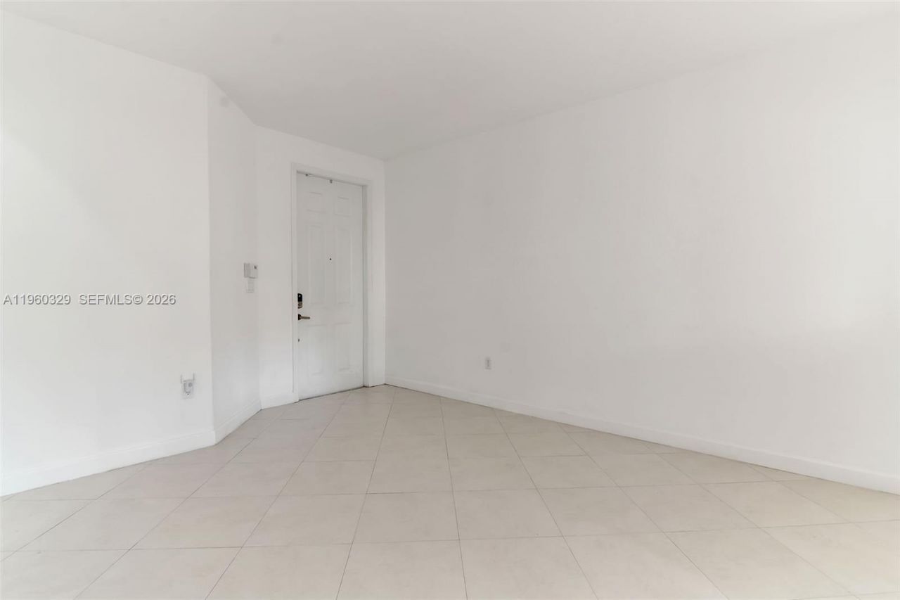 11321 NW 84th St , Doral, FL 33178 Photo