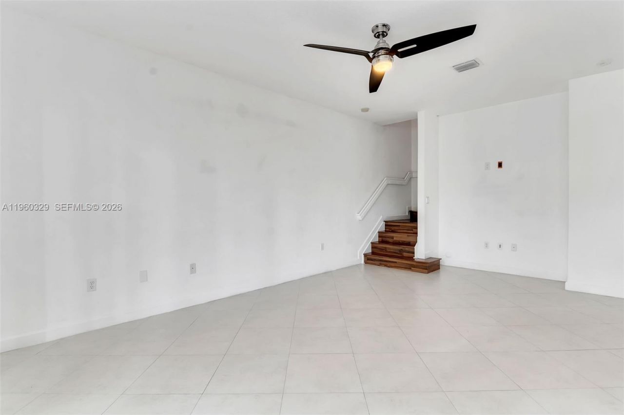 11321 NW 84th St , Doral, FL 33178 Photo