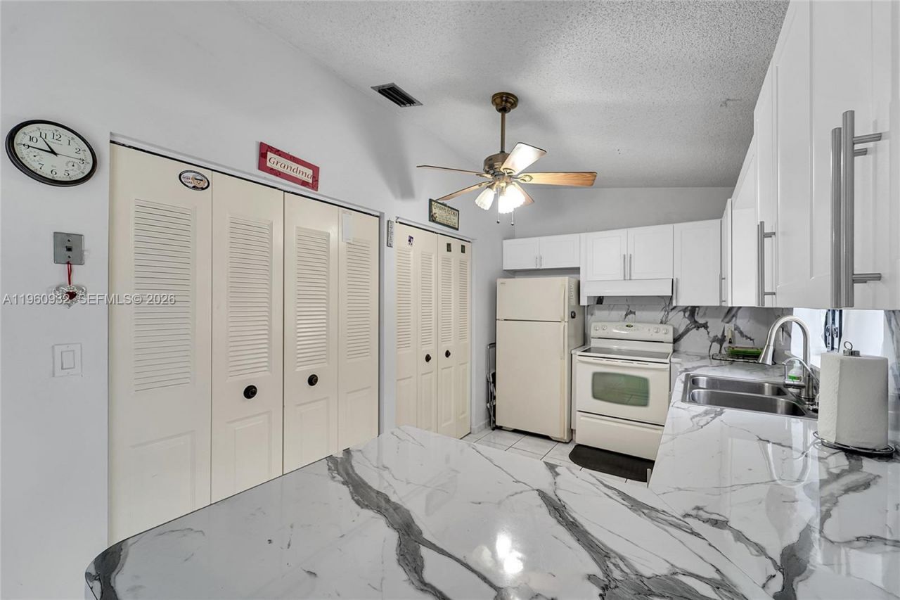 6141 Funston St, Hollywood, FL 33023 Photo