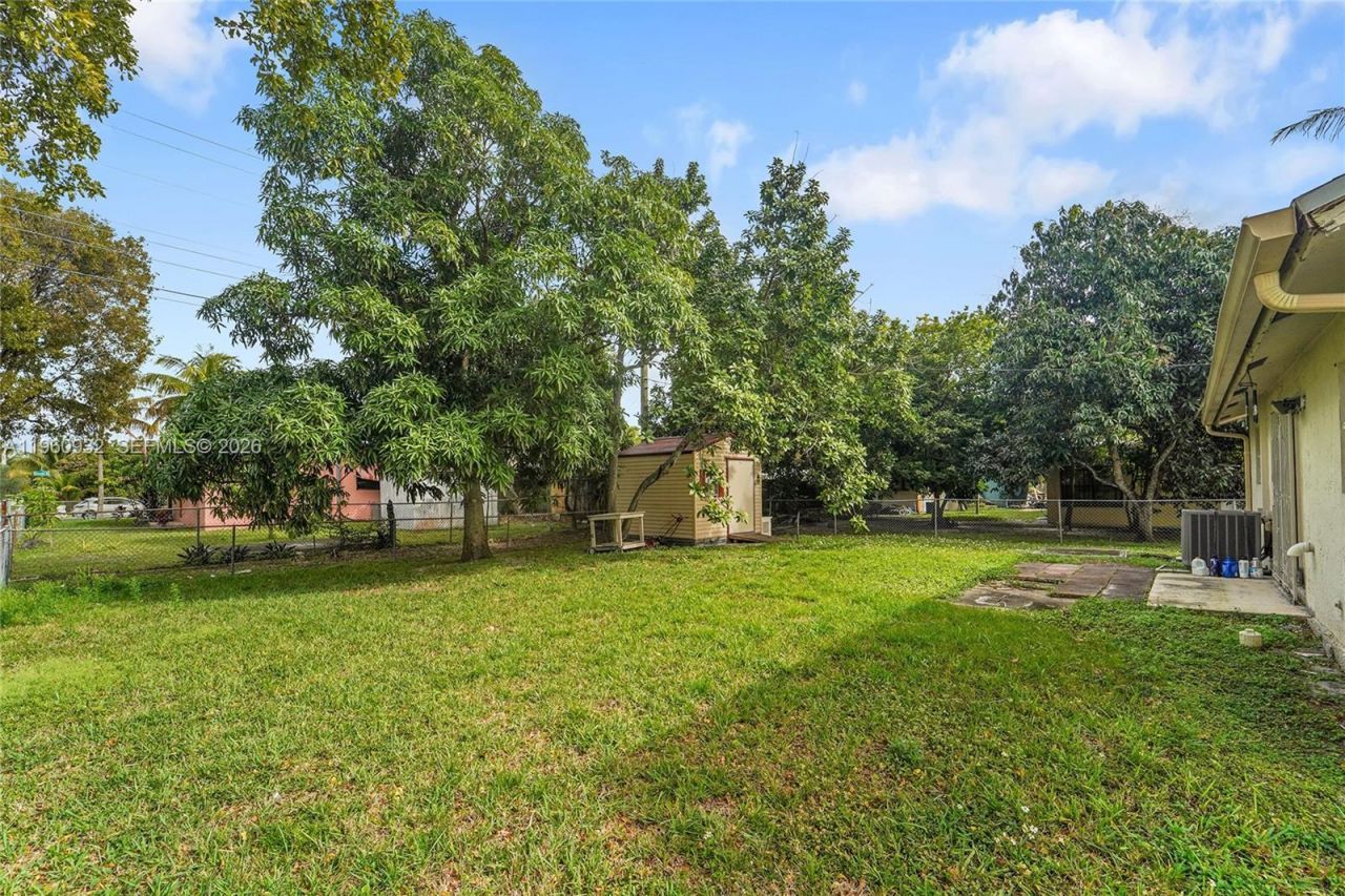 6141 Funston St, Hollywood, FL 33023 Photo