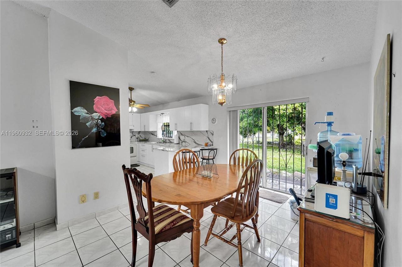 6141 Funston St, Hollywood, FL 33023 Photo