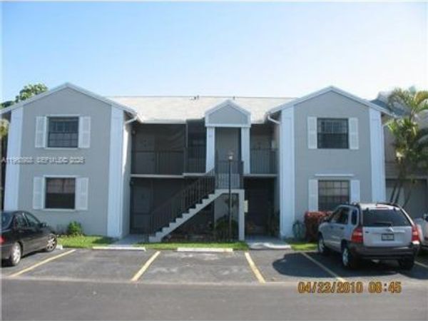 809 Hamilton Dr, Unit 809D, Homestead, FL 33034