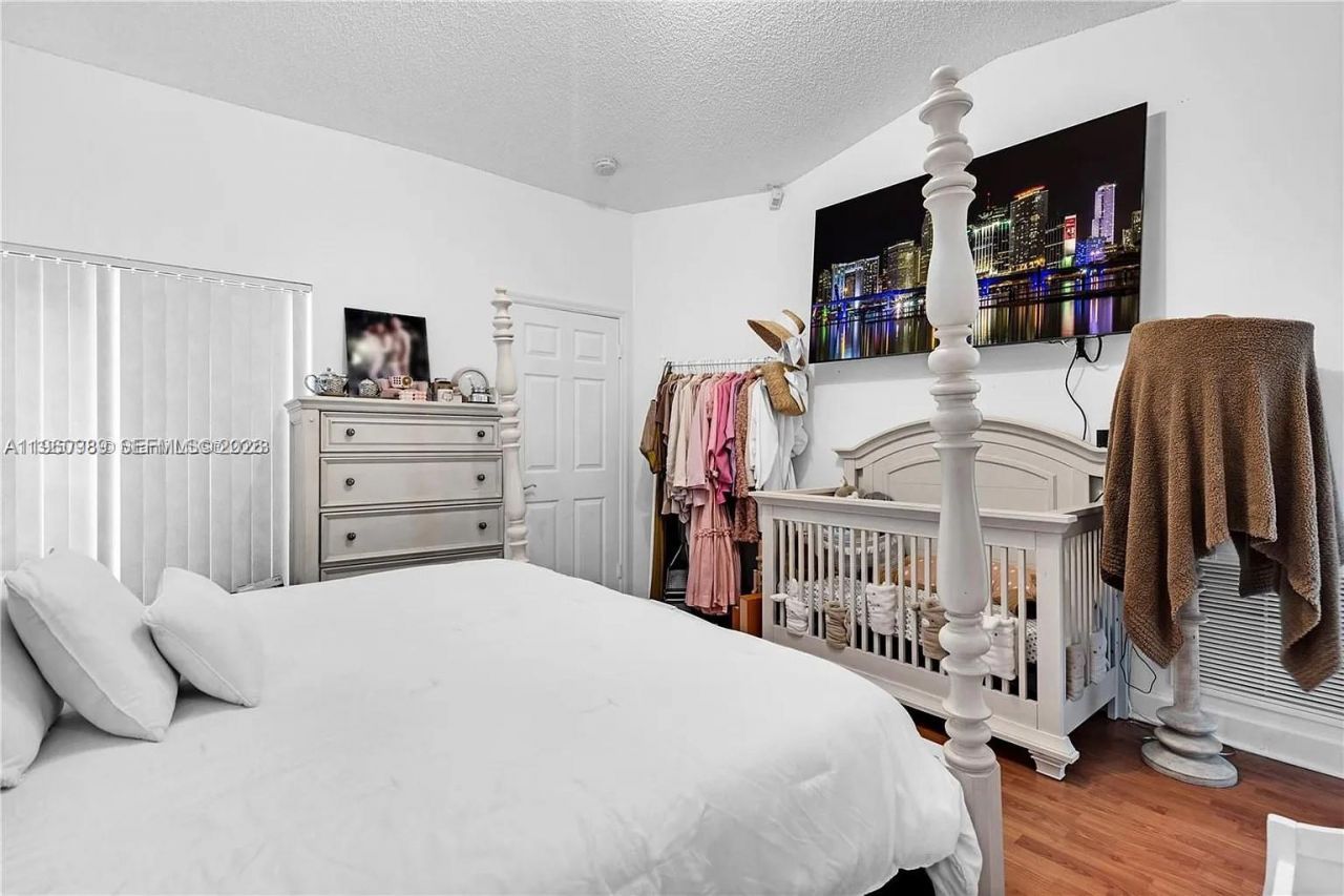 11276 NW 58th Ter, Doral, FL 33178 Photo