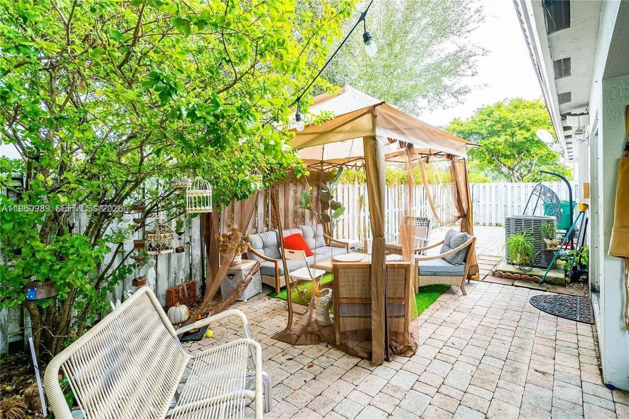 11276 NW 58th Ter, Doral, FL 33178 Photo