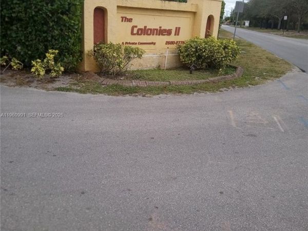 2747 NW 47th Ln, Unit 3006, Lauderdale Lakes, FL 33313